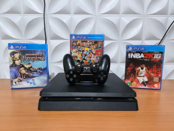 PS4 Slim - 1 Controle + 3 Jogos - Aceito Cartão até 18x