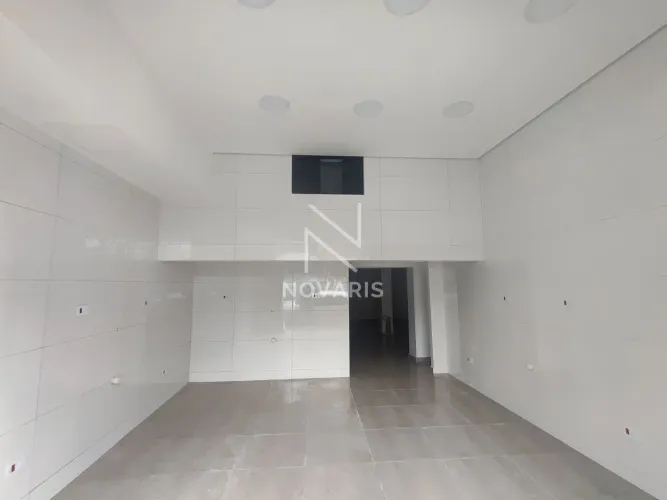 Excelente salão comercial para locação 90m² | Mezanino | Prédio comercial