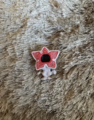 Funk pop de stranger Things kinder joy