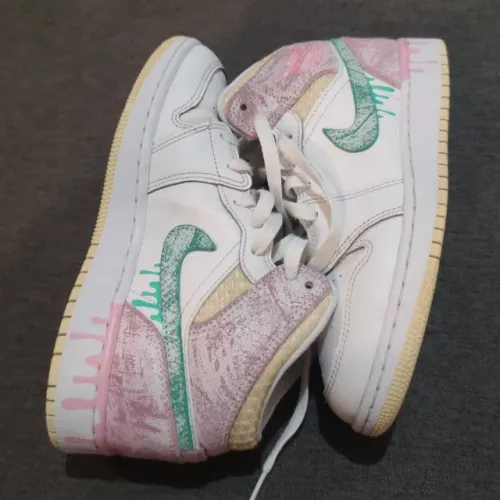 Air Jordan 1 Mid GS Paint Drip