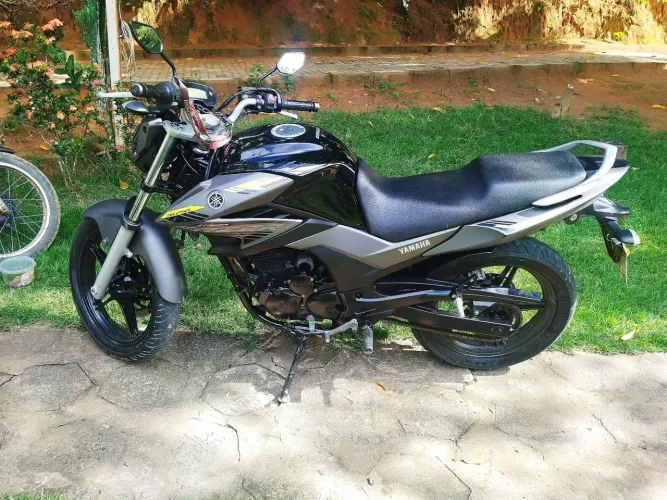 Moto excelente unico dono