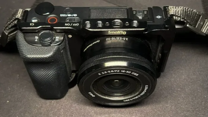 Câmera Sony ZV-E10