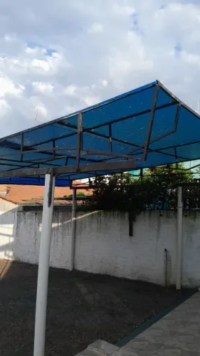 Vendo Toldo Garagem Estrutura de Ferro
