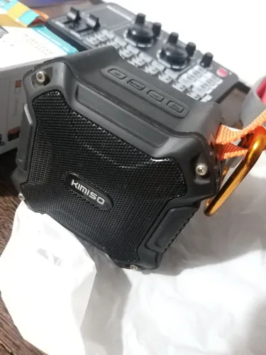 Caixa de som kimiso KMS 113 com bateria de 16 horas modificada