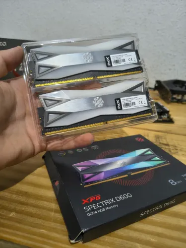 Memória RAM XPG Spectrix D60G 2x8Gb 3200Mhz RGB - Aceito cartão e Entrego