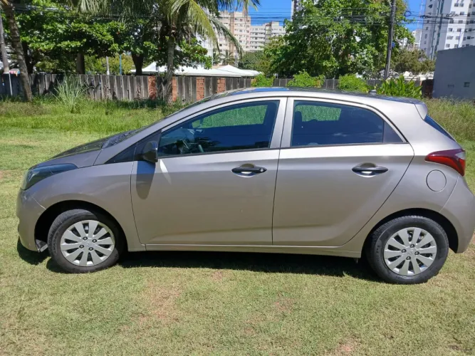 Hyundai HB20 Unique 1.0 Flex 12V Mec. 2019