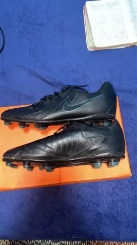 Nike Phantom GX II Academy