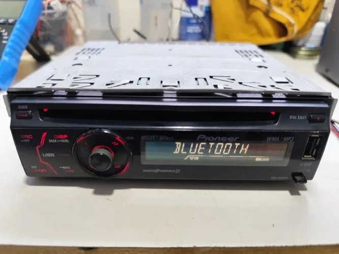 Vendo toca cd Pioneer com bluetooth 