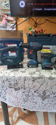 Vendo furadeira parafusadeira, serra tico-tico ,lixadeira tudo boss e