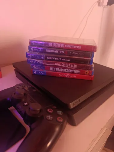 Ps4 slim + controle original e 6 jogos