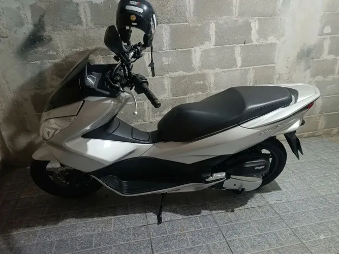 ?Pcx 2018 | 32.070km | R$ 15.000 ?