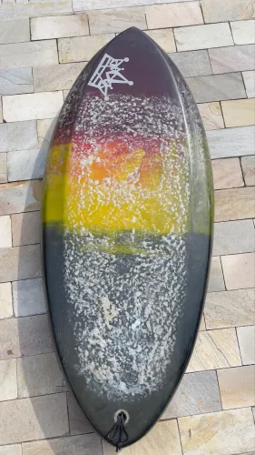 Prancha Kingboard, full carbon, 4'6, 40 litros, para foil