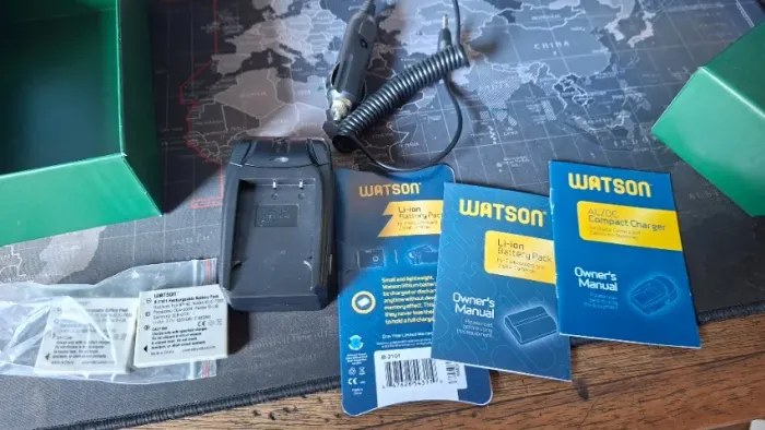 Carregador + 2 baterias B- 2101 Watson compatível NP-40 KLIC-7005 CGA-S004 D-LI8 SLB-0737