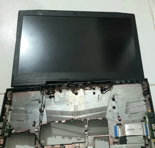 Tela LCD + Carcaça Inferior Notebook Avell NTB Titanium 1513