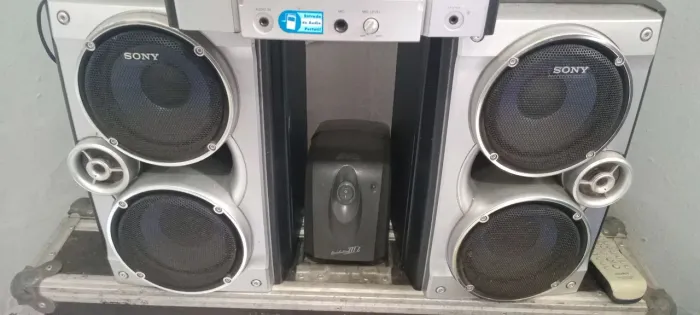 Vendo do caixas de som sony