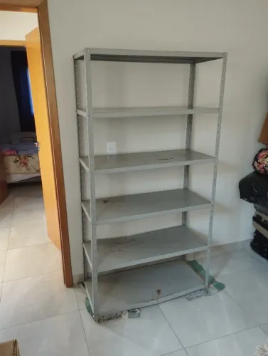 Prateleira de aço 