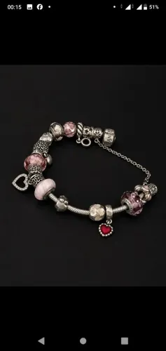 Pulseira com berloques