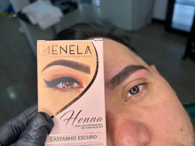 Manicure e Designer sombraselhas a domicílio