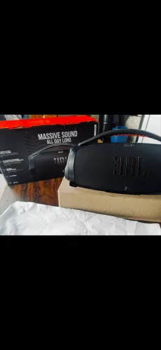 JBL boombox 3