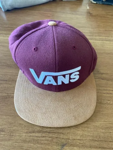 Boné Vans Original Snapback Bordô Aba Camurça Ajustável