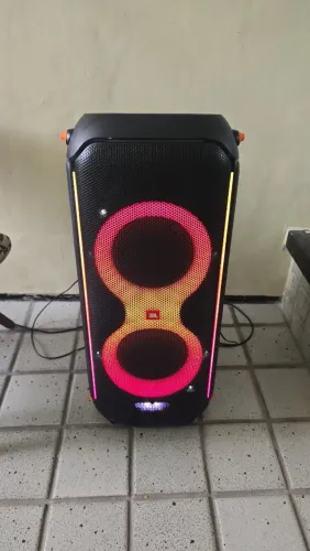 JBL 710