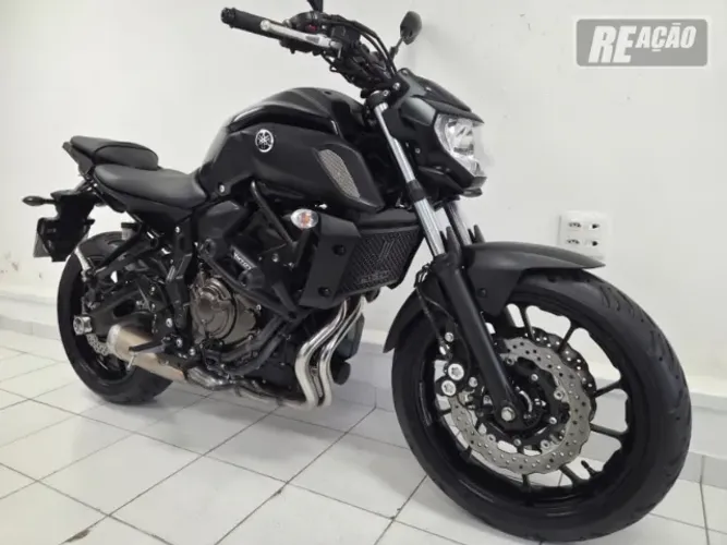 MT-07 ABS 2025 / Reação Suzuki