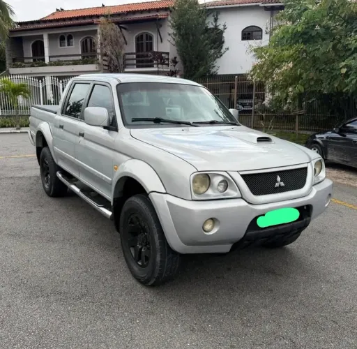 Mitsubishi L200 Sport HPE 2.5 4X4 CD DTI Dies. Mec. 2005
