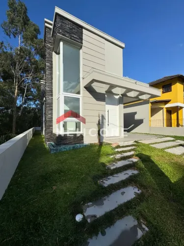Casa em Rua Das Rochas - Dante - Canela/RS