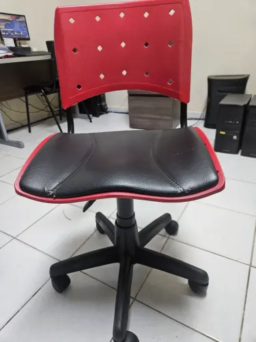 Cadeira secretária