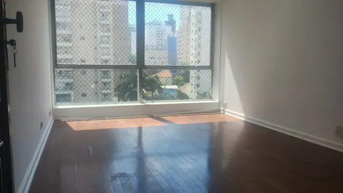 ALUGO APTO 3 DTS SENDO UMA SUÍTE E UMA VAGA - Paraíso - São Paulo - SP
