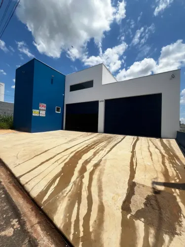 Imóvel para aluguel e venda possui 400 metros quadrados em Centro - Bady Bassitt - SP