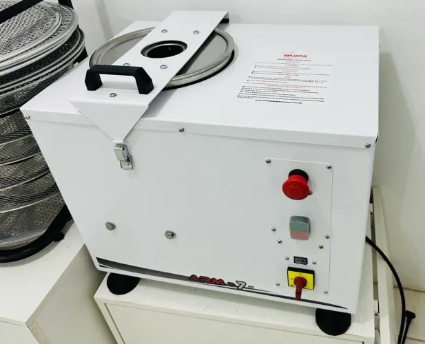 Amassadeira Rápida Mana 7kg Bivolt