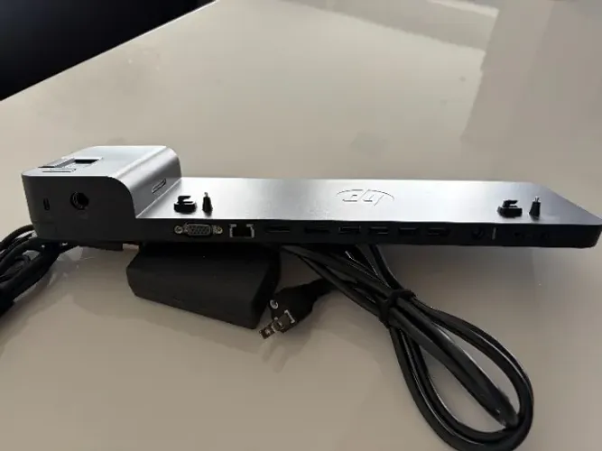HP 2013 UltraSlim Docking Station D9Y32AA + Fonte