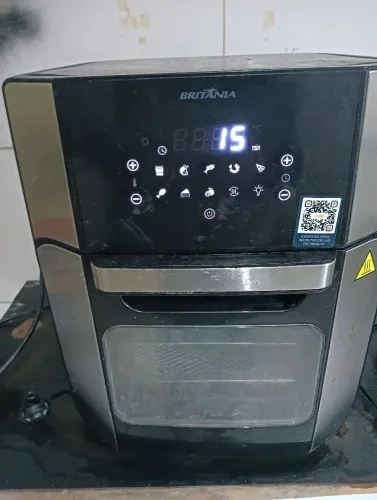 AirFryer Britânia potente grande 4 em 1