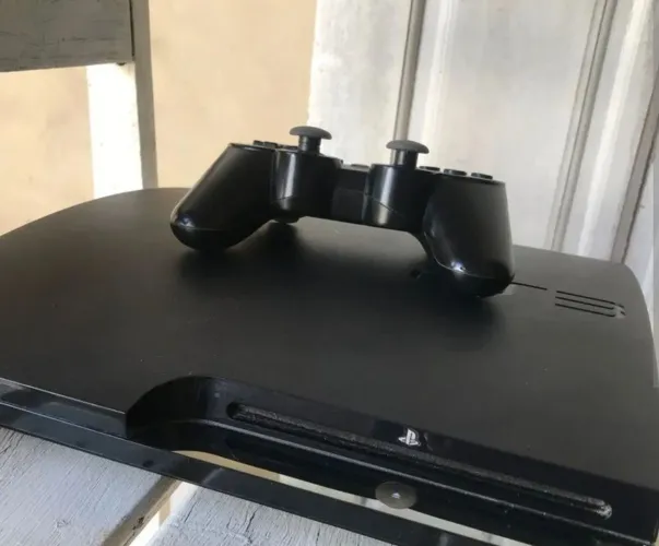 Ps3 semi novo 800