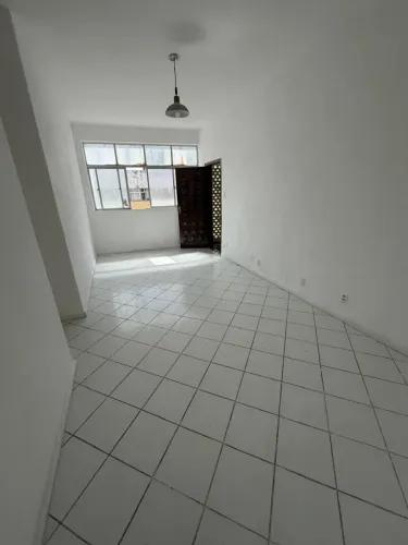 Imóvel para aluguel tem 80 metros quadrados com 2 quartos em Canela - Salvador - BA