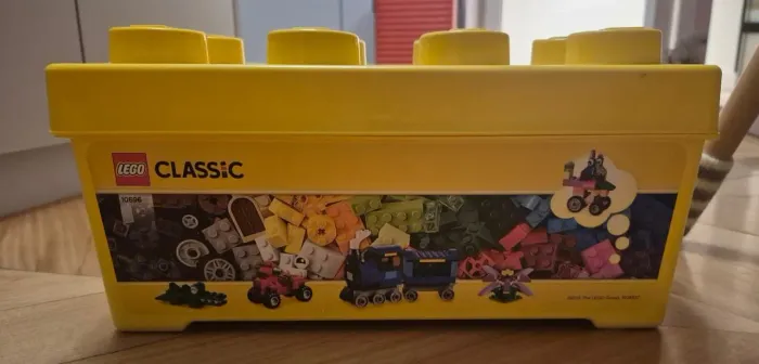 Lego classic 473 peças usado