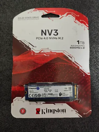 SSD M.2 NVMe 1TB Kingston NV3 PCIe 4.0 (Até 6000MB/s) - Novo (Apenas Testado)