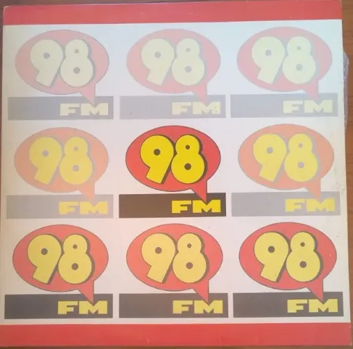 Disco vinil coletânea 'Rádio 98FM'