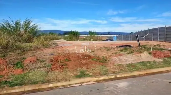 TERRENO À VENDA NO CONDOMÍNIO APPLAUSI NO BAIRRO NO BAIRRO ENGORDADOURO - JUNDIAÍ/SP