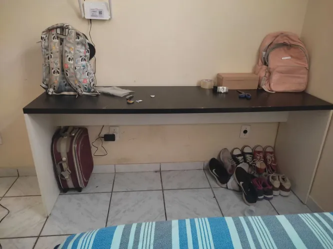 Mesa escritório pra computador etc