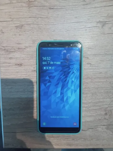 Samsung Galaxy J8