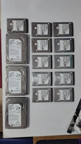 Lote 15 HDs 500GB (Toshiba 2.5 e Seagate 3.5) - Testados