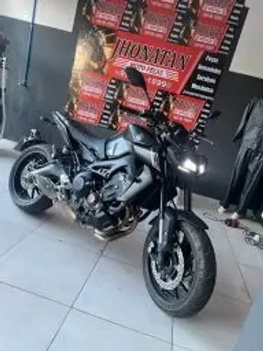 Yamaha MT-09 2023 Preta - Revisada, 17 mil km, Aceito Troca - Quitada em dias