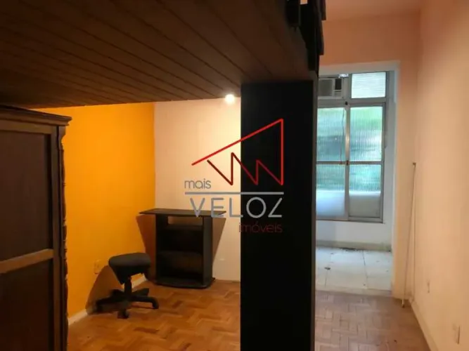 Kitnet/Conjugado : / Residencial / Glória