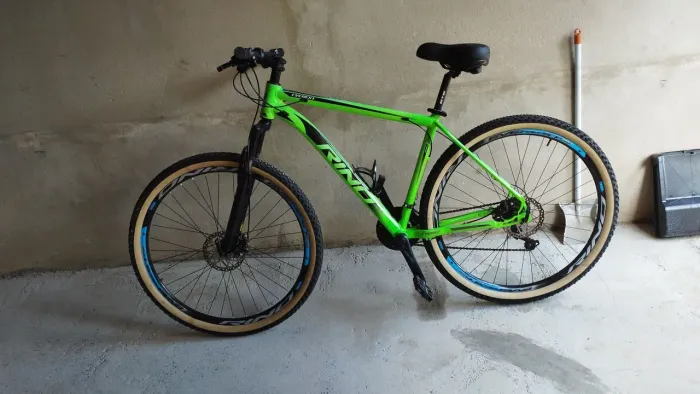 Bicicleta Rino Everest aro 29 freio hidráulico quadro número 19
