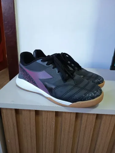 Chuteira futsal Diadora N42