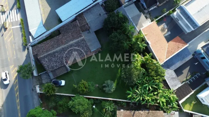 Casa a venda no Bairro da Velha próximo a Vila Germânica.