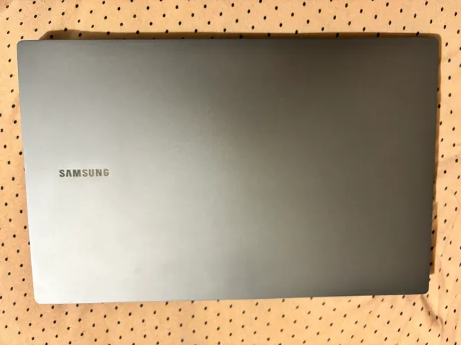 Notebook Samsung Galaxy Book 4 (8GB Core I5 SSD 512GB)