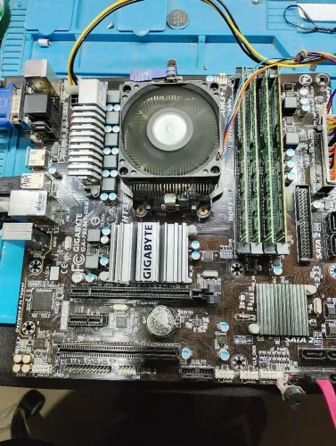 Kit placa mãe gigabyte GA-78LMT-USB3 PROCESSADOR FX6300
